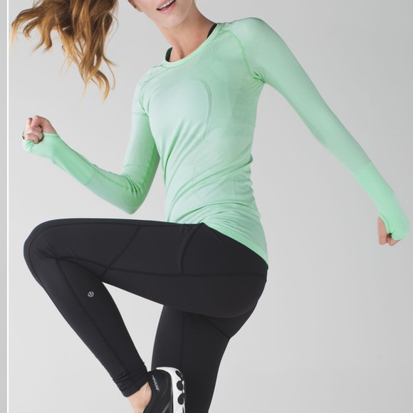 lululemon athletica Tops - Lululemon swiftly long sleeve pale green sz6